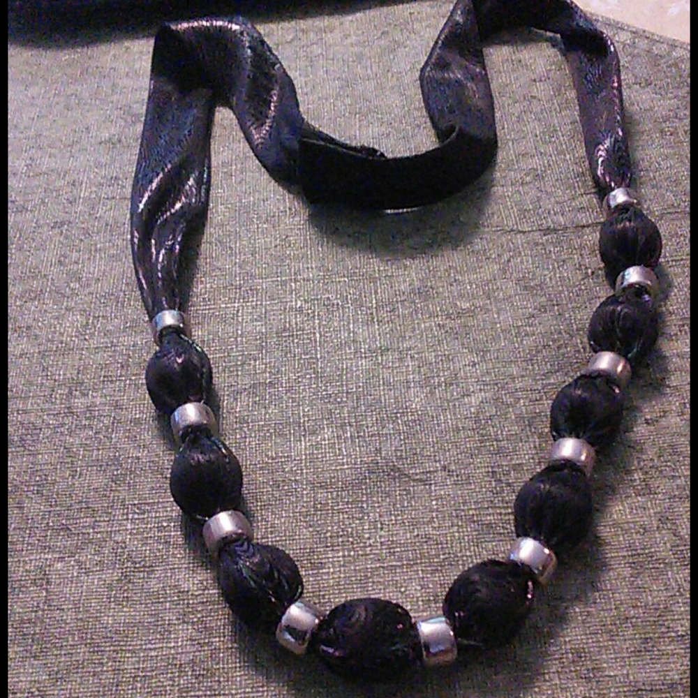 Vintage " Marble " necklace